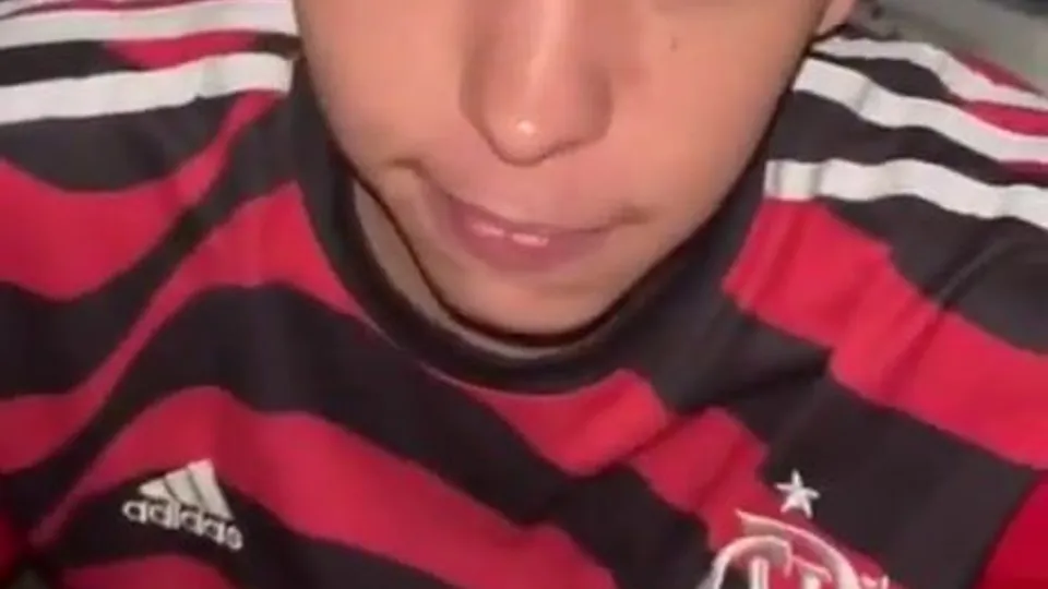 Cute 18 yo sucks a dick while smoking a doobie