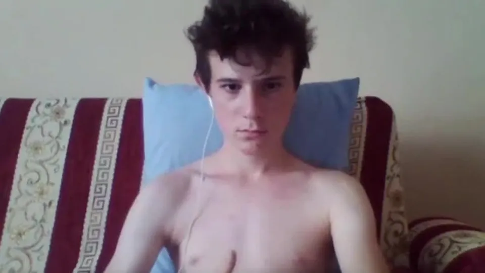 Cute Bed Head Twink Jerks & Cums