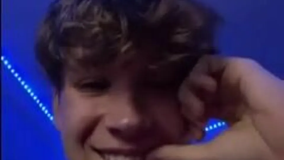 Cute big cock felix snapcharing to girl