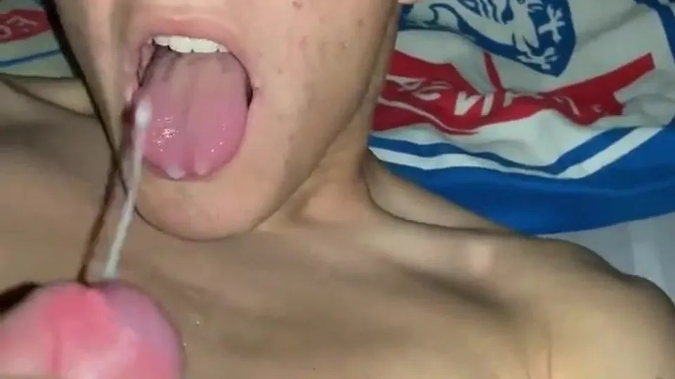 Cute blonde cumming on his mouth baited off