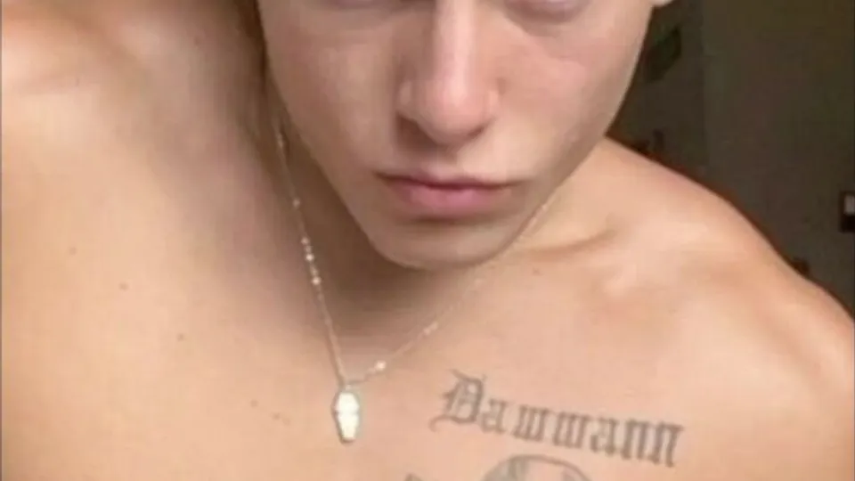 Cute blonde tt celebrity blake hot bate