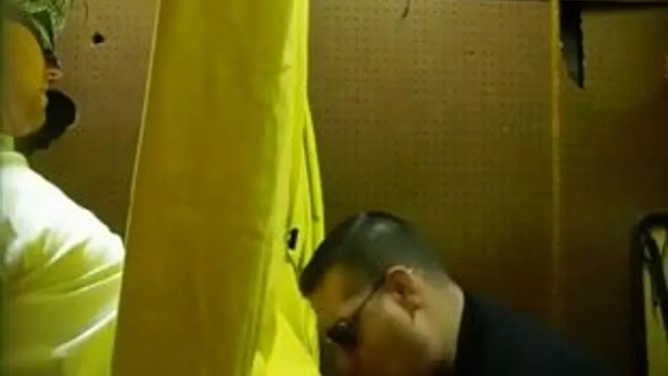 Cute blows a load at the GH - ThisVid.com