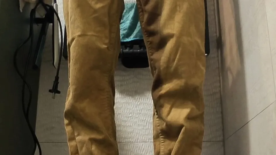 Cute boy piss his pants - ThisVid.com