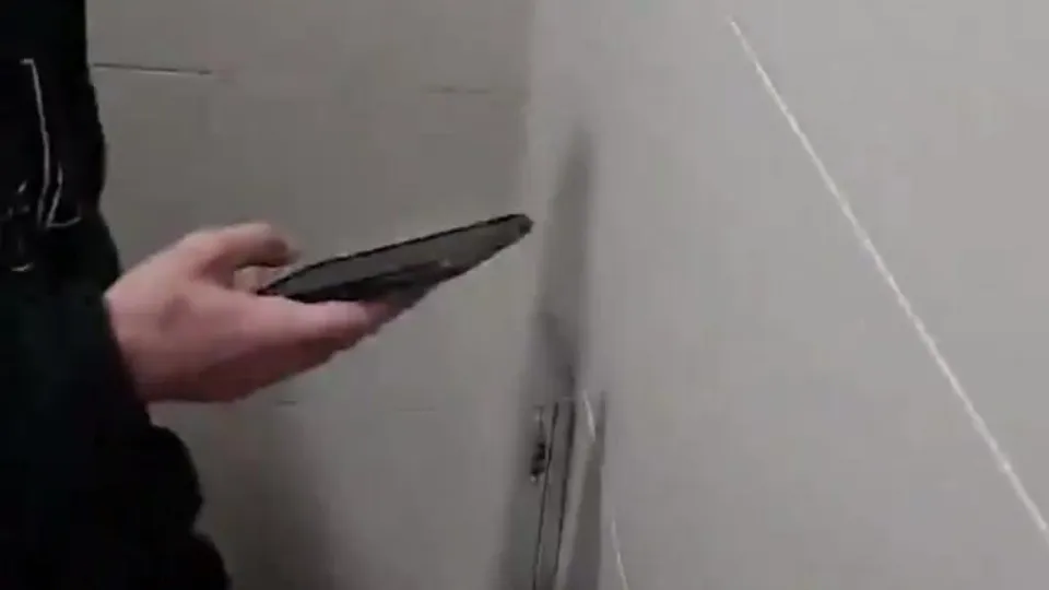 Cute boy piss - ThisVid.com