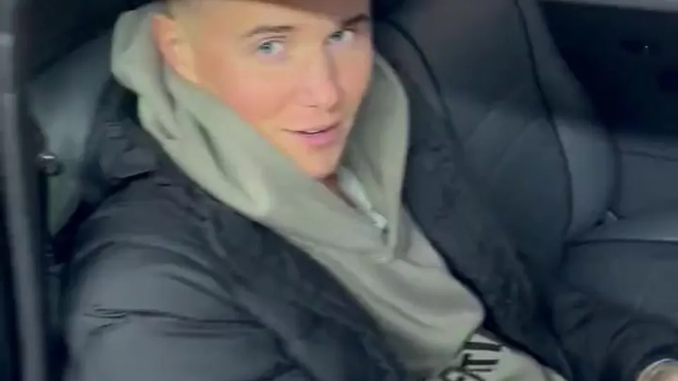 Brit Boy's Car Naked Adventure
