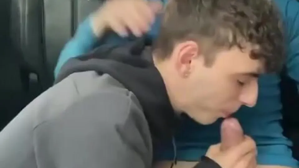 Cute Chav gets Blow Job in Car - ThisVid.com