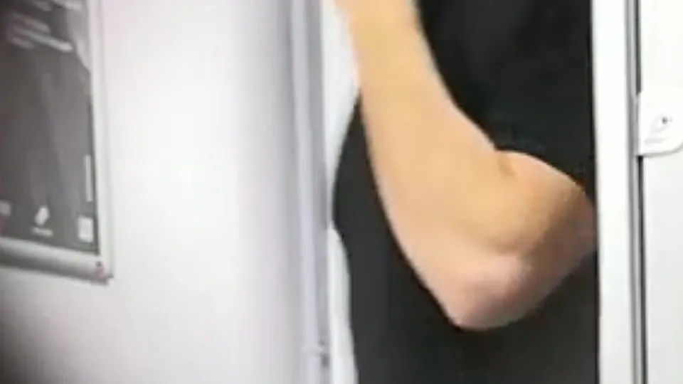 Cute college guy takes a piss - 21 - ThisVid.com