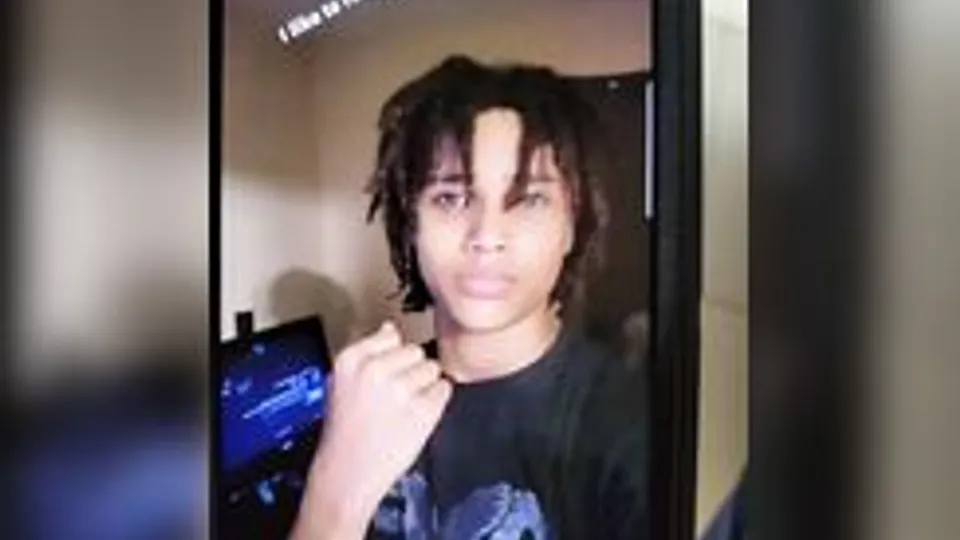 Cute dude with pretty eyes compilation