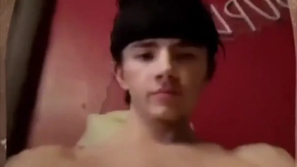 Cute duplxlol taking bate on risky tiktok live