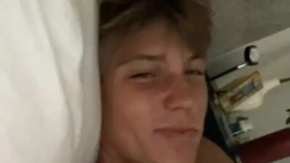 Cute fit blonde snapchating to girl jo