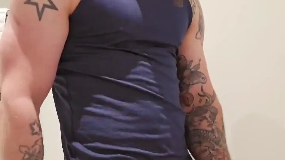 Cute guy cum - video 2 - ThisVid.com