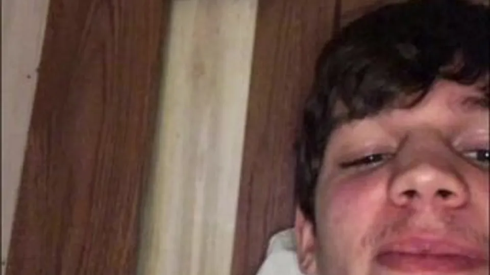 Cute hung college stud baited