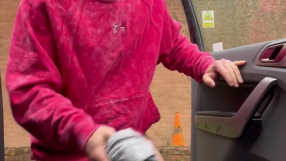 Cute men changing outside 22 - ThisVid.com