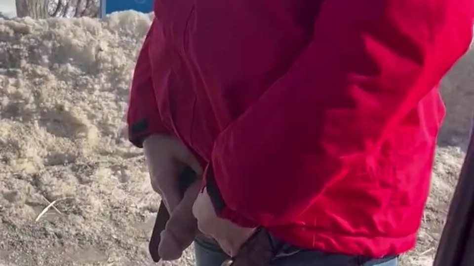 Cute men pissing near the car - ThisVid.com