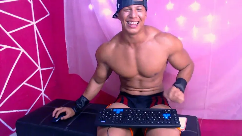 Cute Muscle Hunk Masturbates
