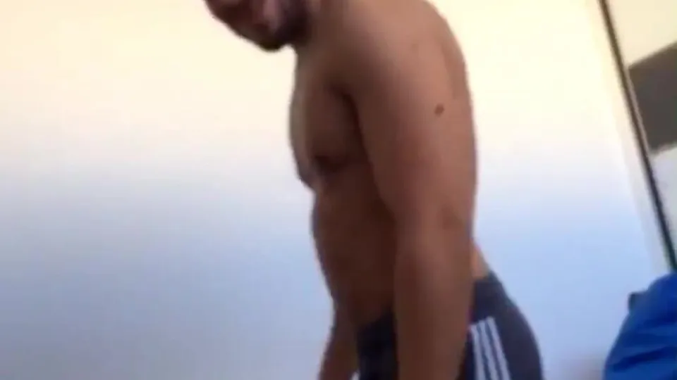 Cute Str8 can't resist flashing his hole at the cam - ThisVid.com