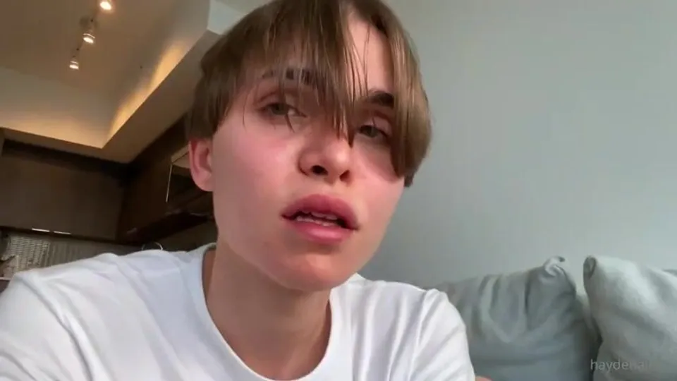 Twink's Dildo Ride