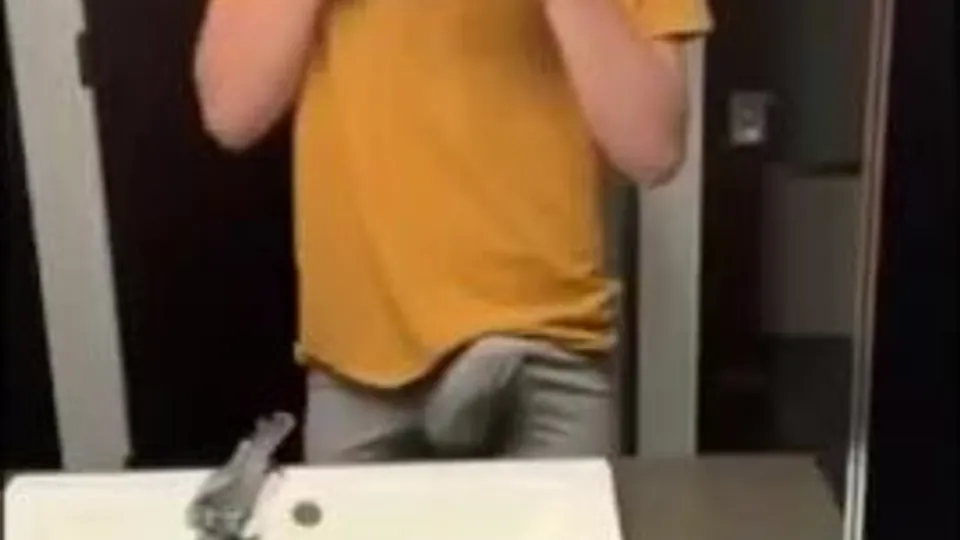 Blonde Teen's Mirror Selfies