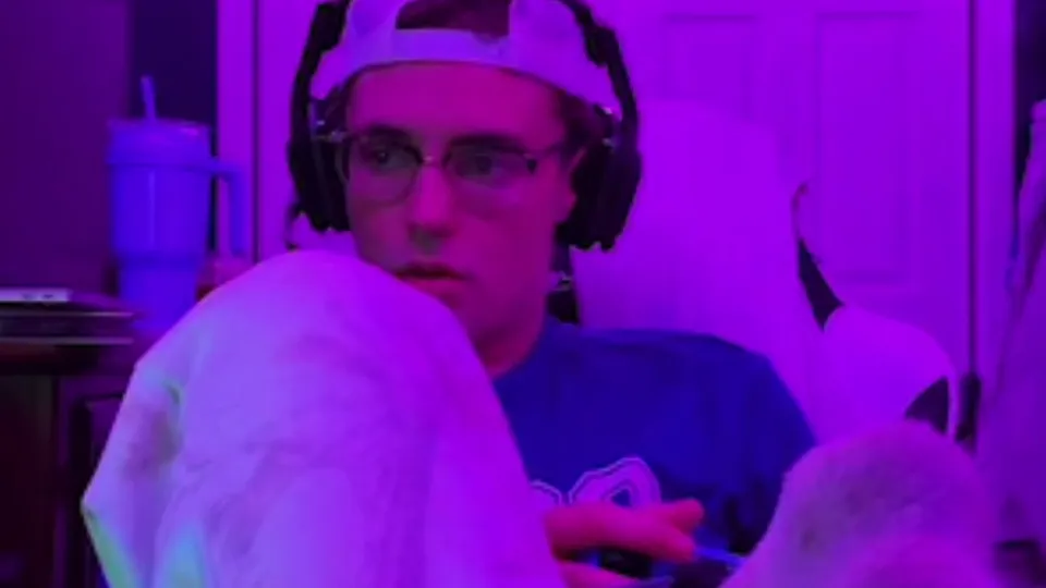 Gay Guy in Dirty White Socks on TikTok Live