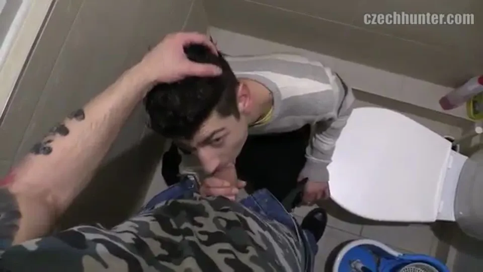 เช็กฮันเตอร์: พิกัปในถนน