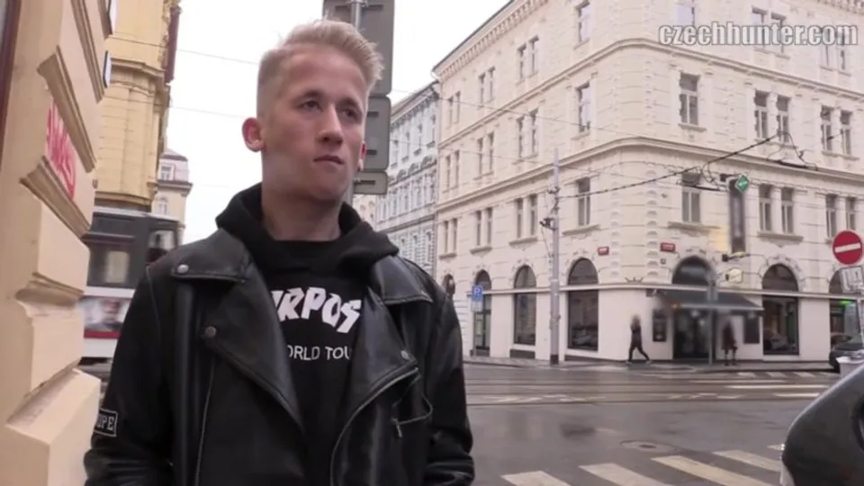 Czech Hunter: Virgin's First Time