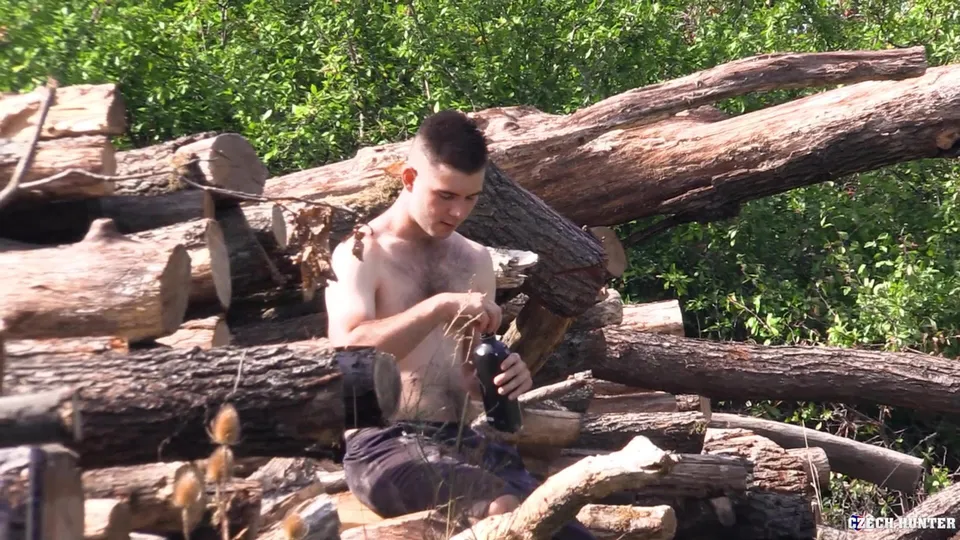 Czech Hunter 813 – Denny Chris And Matej 1080