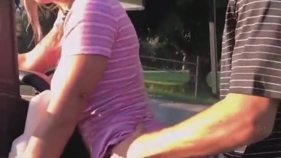 Dad impregnating his girl at the golf court - ThisVid.com