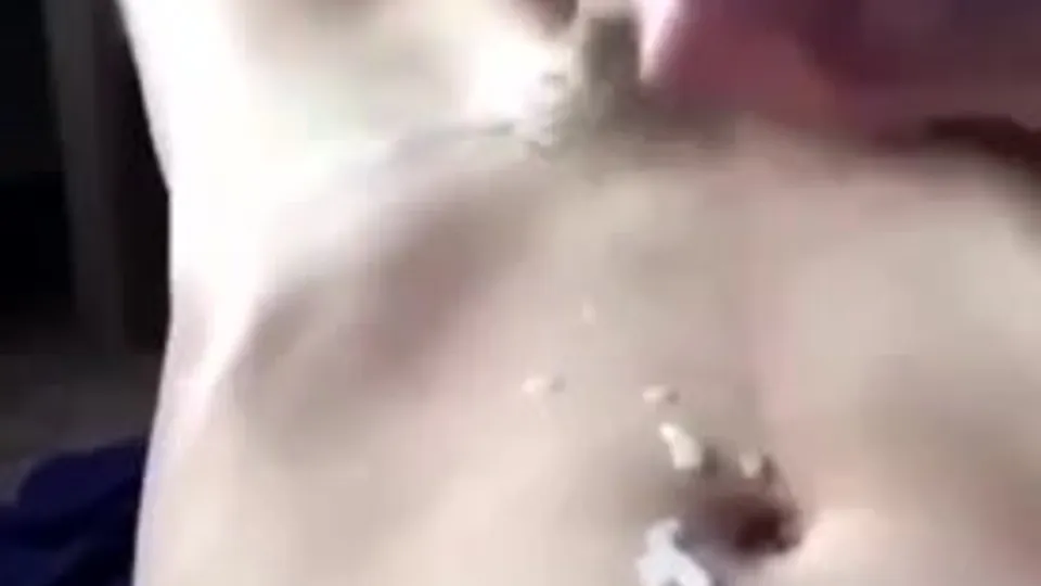 Dad walks in during cumshot - ThisVid.com