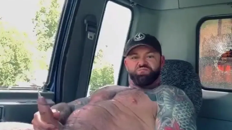 Daddy pissing while jerking - covered in piss - ThisVid.com