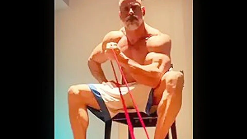 Daddy pump his muscle before...