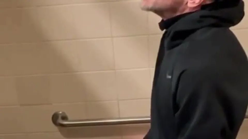 Daddy Toilet Jacking Off 124 - ThisVid.com
