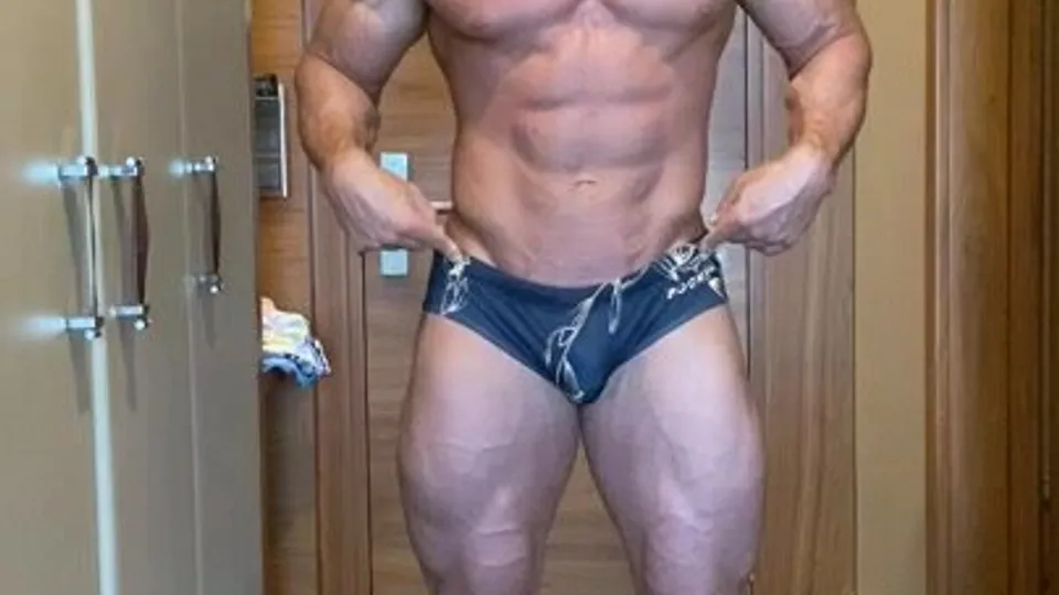 Damn hot - video 2 - ThisVid.com