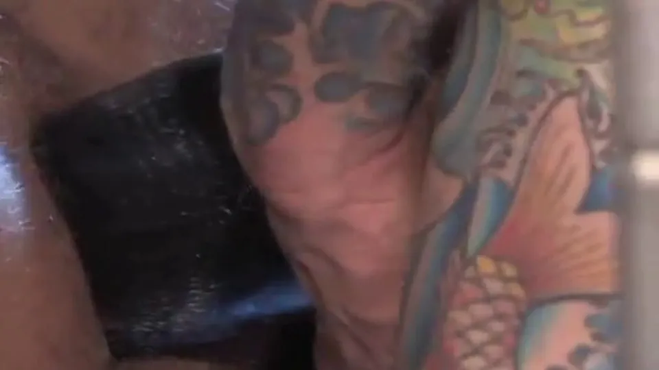 Crude Alley Encounter