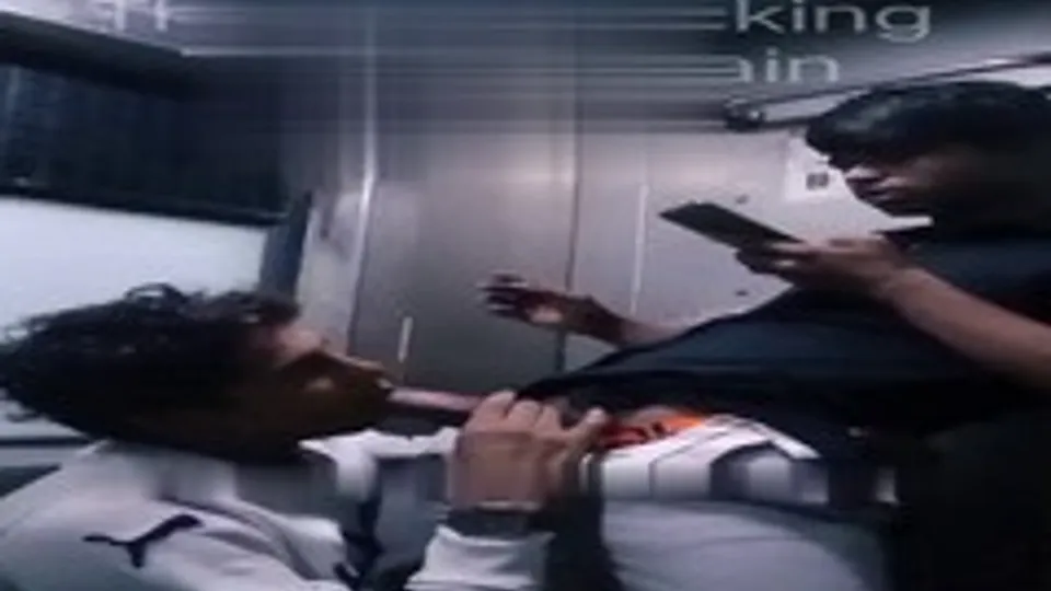 Dark indian gets his big brown cock sucked on a train - ThisVid.com