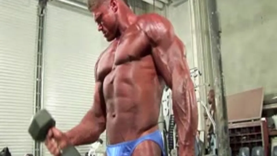 David Riley (Johnny Bravo): Backstage Pump Room