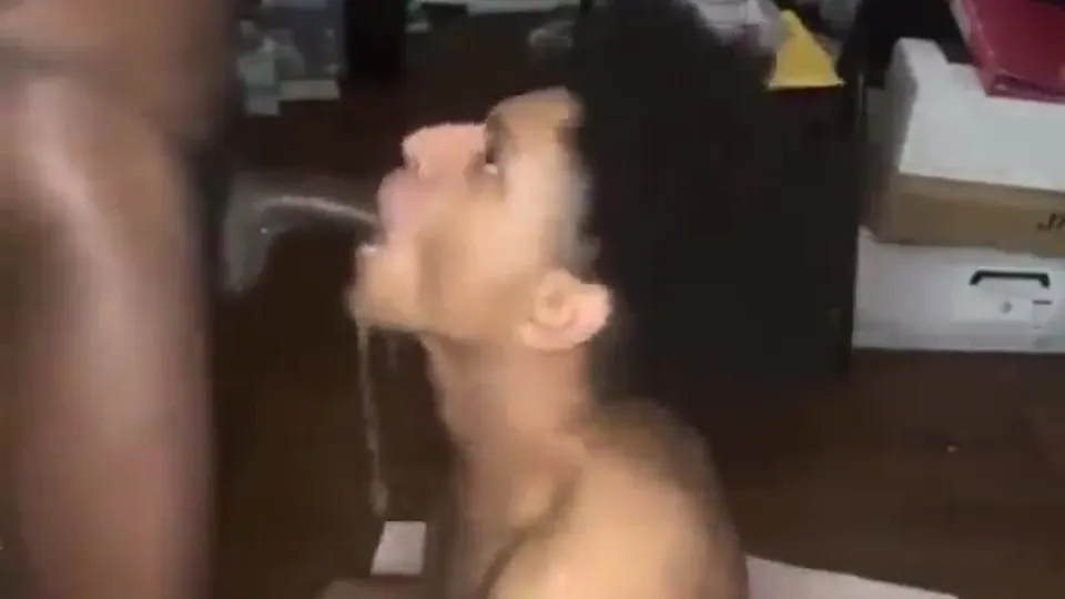 Deepthroat Pissing Black Cock - ThisVid.com