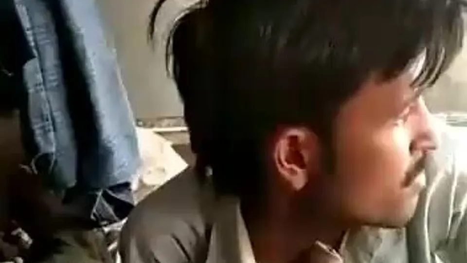Desi gay blowjob - video 5 - ThisVid.com