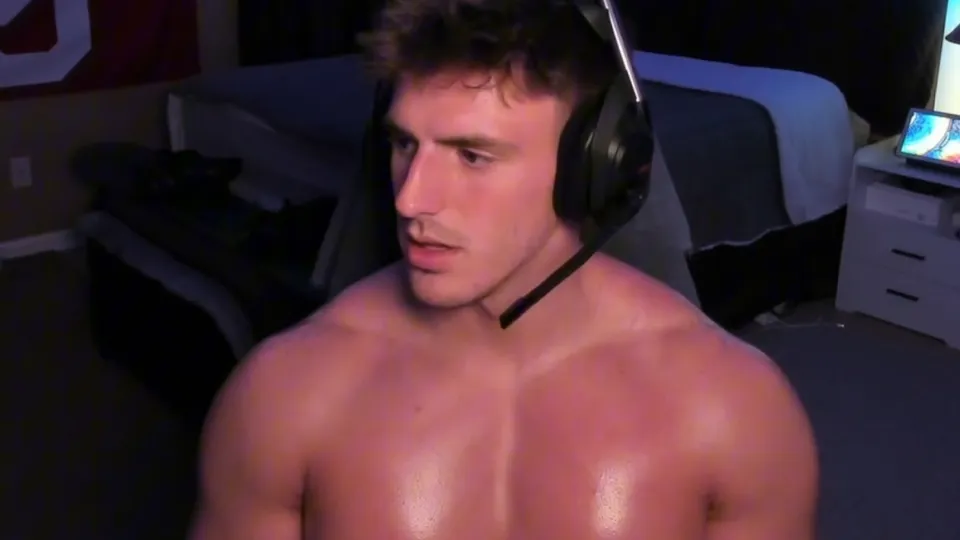 Dev’s Titties - ThisVid.com