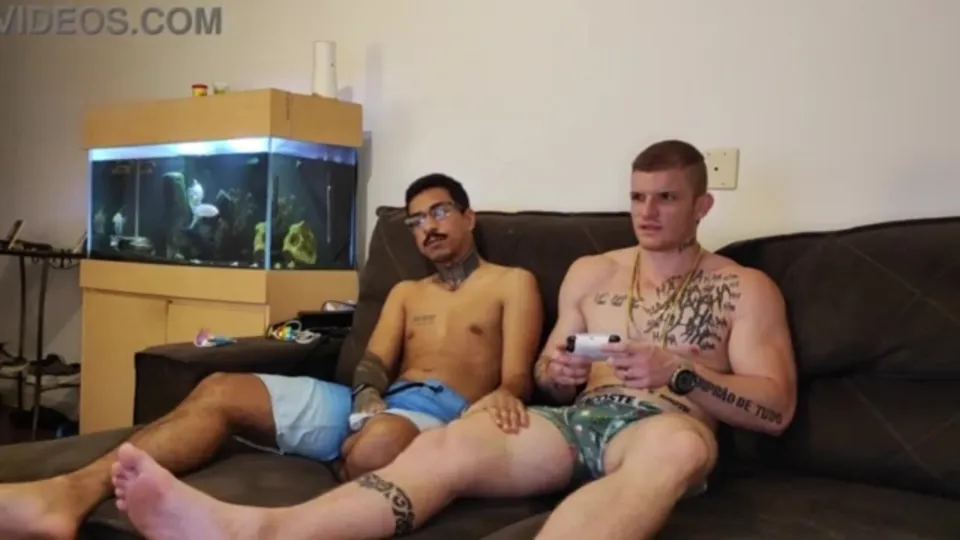 DICK AND VIDEOGAMES - ThisVid.com