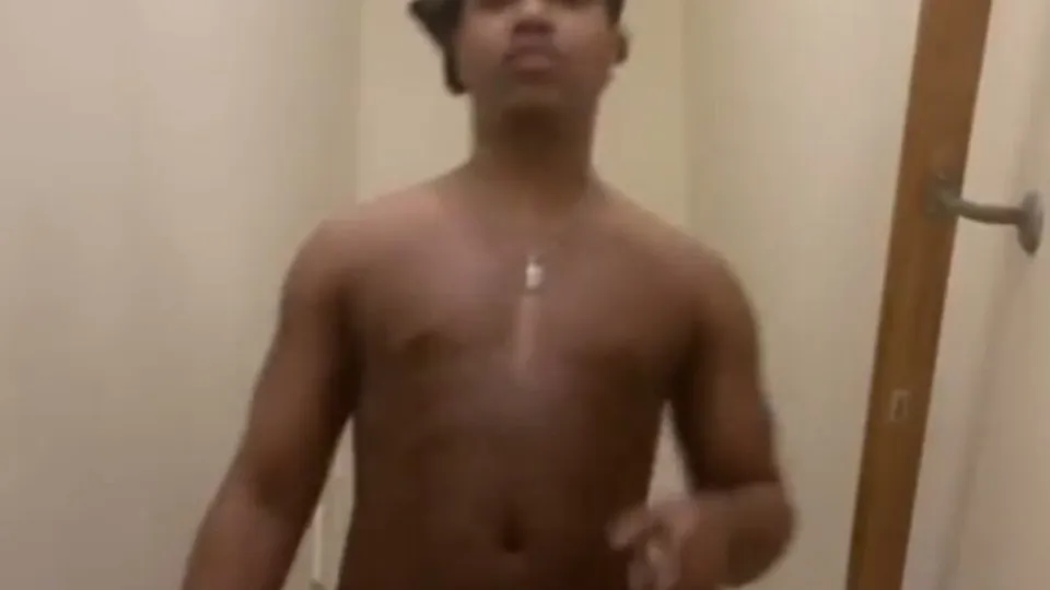 DICK-matized! *LOOP Of A Curved Teen Dick! - ThisVid.com 日本語で