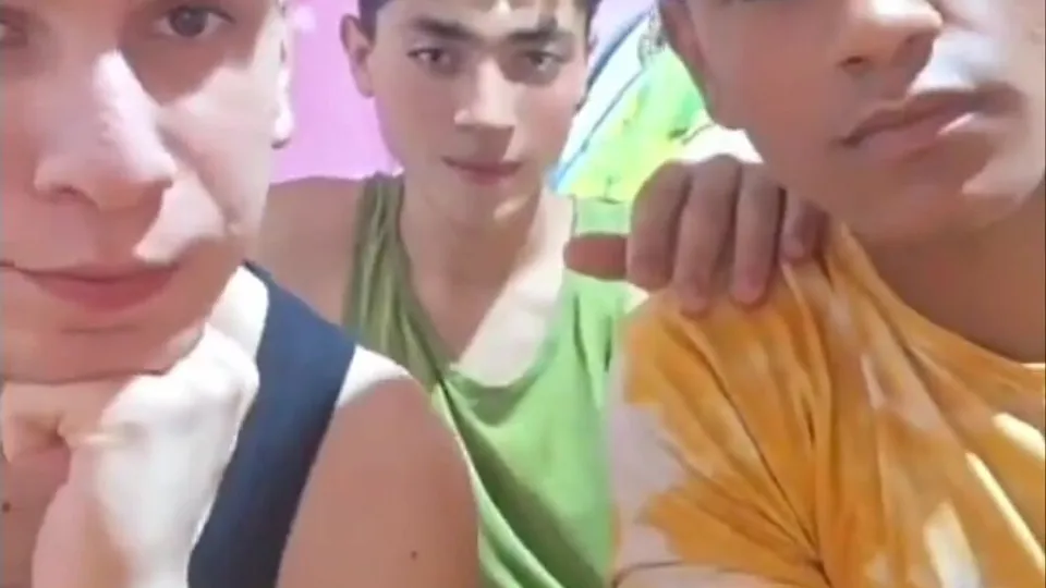 Dick out in tik tok live 1 - ThisVid.com