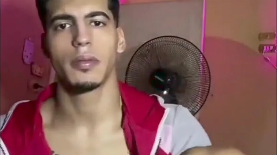 Dick out in tik tok live 2 - ThisVid.com