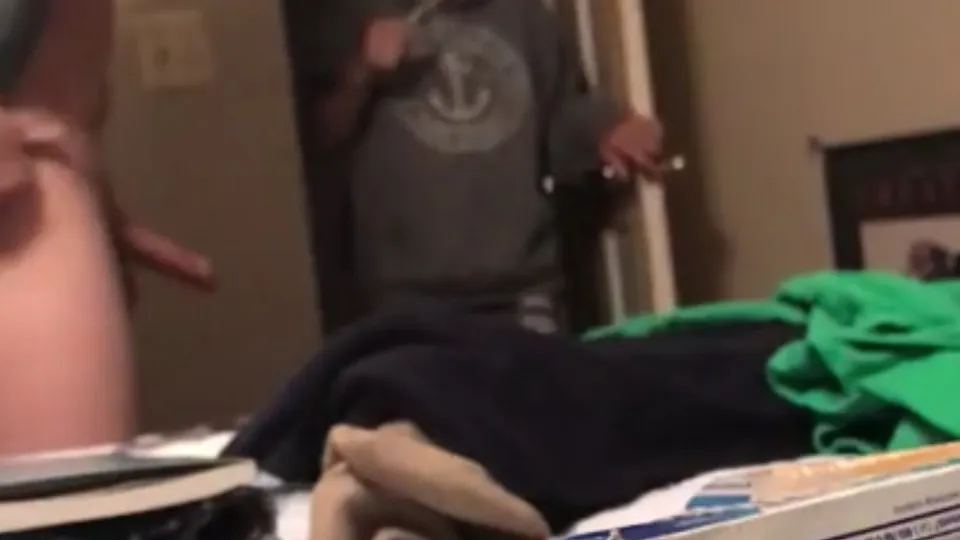 Dickflash to mom - ThisVid.com