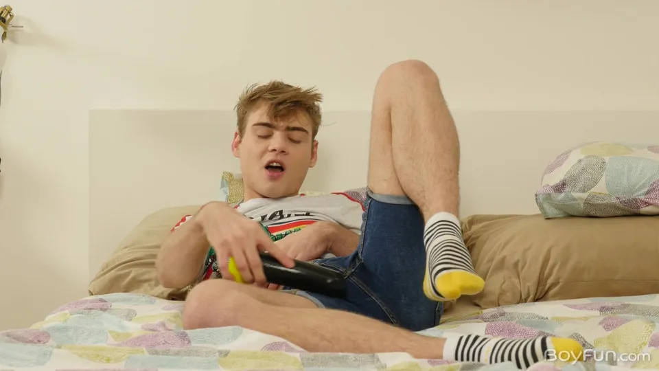 Dominazione Twink: Lucian Fair & Ron Negba