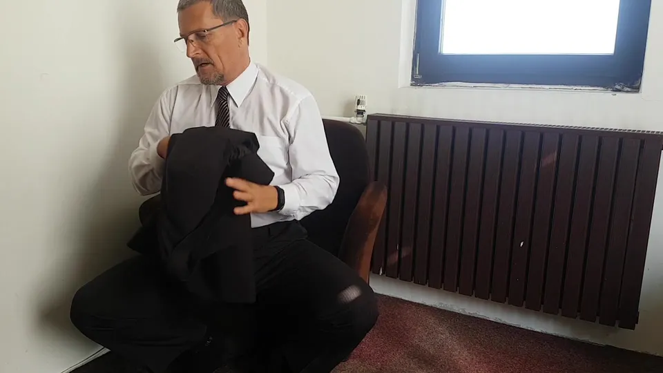 Dilf Baba Esiri ve İtici