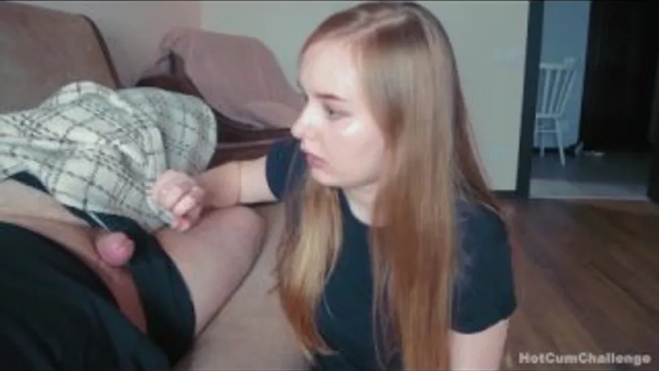 dirty daughter decided to secretly suck dad's cock while he sleeps, putting it deep in the throat (homemade porn 18)