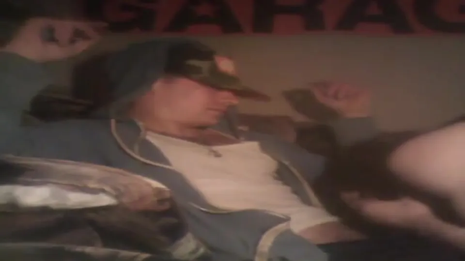 DL Hot Dude Enjoying a Fag - ThisVid.com