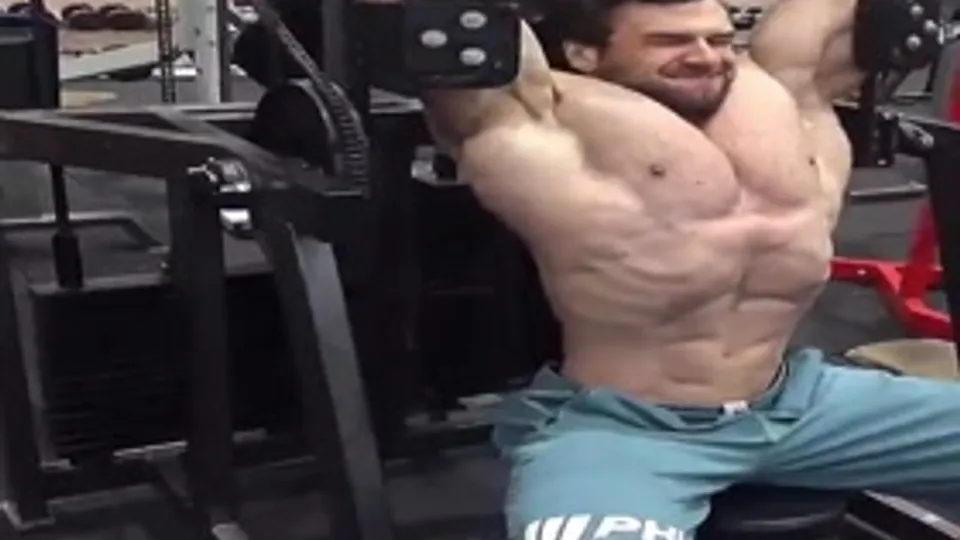 Dmitry Vorotyncev working out