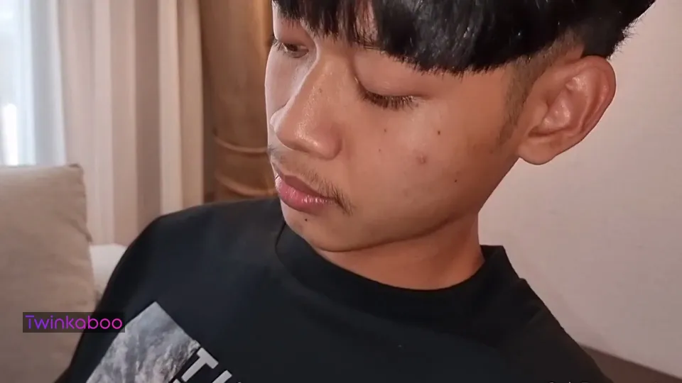 Dnz cute Thai lads bareback