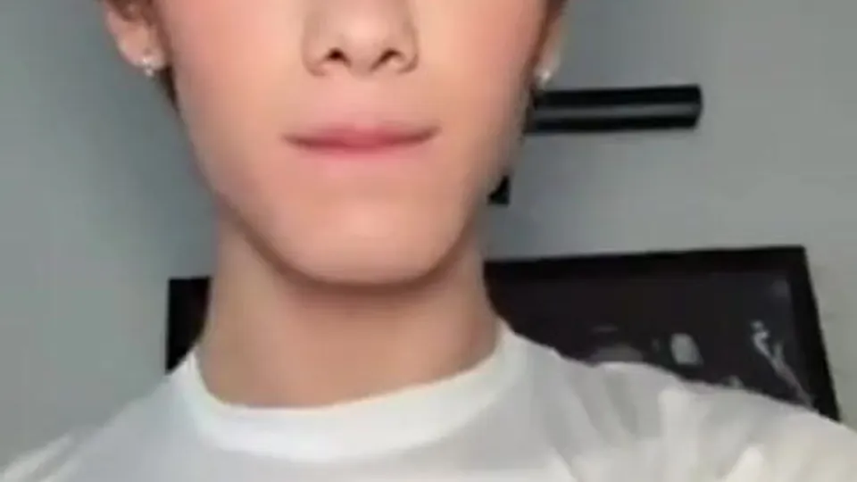 Blond Twink Cums on Cam